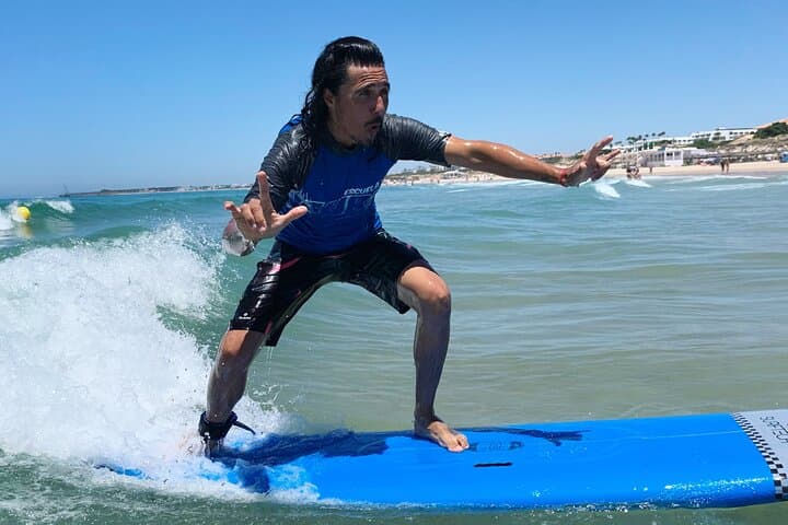 Learn to Surf at Playa de la Barrosa: Beginner-Friendly Surfing Experience in Chiclana photo 2