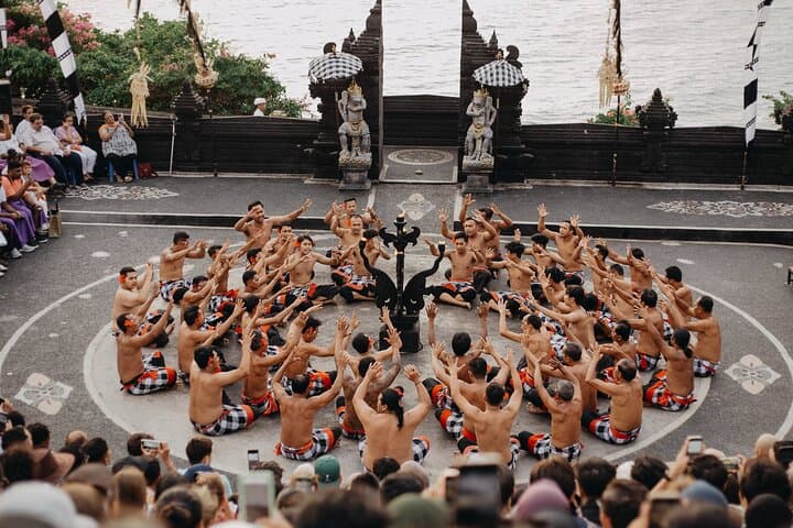 Uluwatu Temple Sunset Tour and Jimbaran Bay Dinner — Bali Evening Experience photo 1