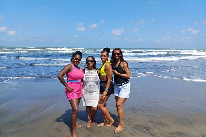 Totumo Mud Volcano & Pink Sea Half-Day Tour with Lunch — Cartagena photo 3