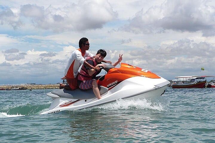 Bali Water Sports & Tanah Lot Sunset Private Tour — Tanjung Benoa Thrills to Tanah Lot photo 6