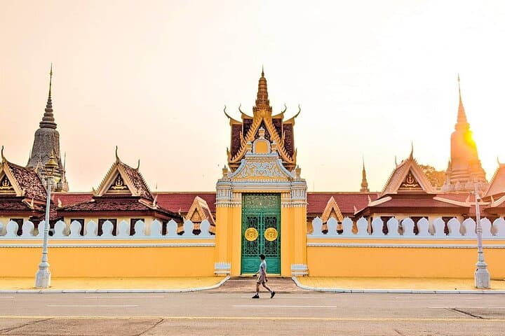 16-Day Vietnam and Cambodia Highlights: Halong Bay, Sapa, Hoi An & Angkor photo 5