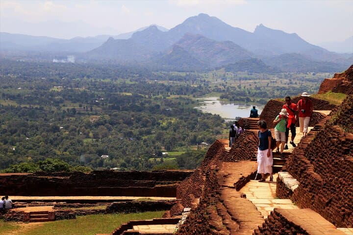Sigiriya & Dambulla Day Tour: Climb Lion Rock and Explore the Golden Cave Temple photo 4