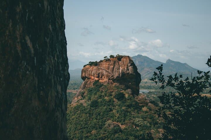 Sigiriya & Dambulla Day Tour: Climb Lion Rock and Explore the Golden Cave Temple photo 2