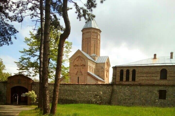 Two Days in Kakheti: Wine, Fortresses and Mountain Views from Telavi to Signagi photo 1