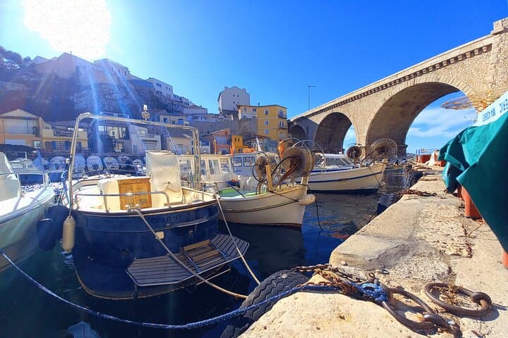 Explore Marseille in 4 Hours: Guided Walking Tour of Le Panier, Notre-Dame de la Garde & Vallon des Auffes