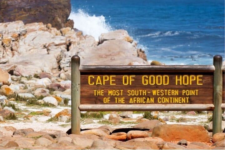 Cape Peninsula Private Full-Day: Cape Point, Chapman's Peak & Boulders Beach Penguins