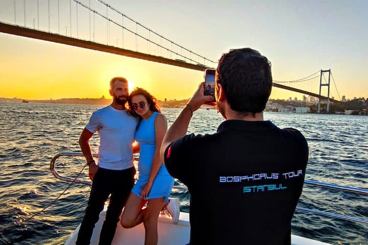 Sunset Bosphorus Cruise in Istanbul — Evening Boat Tour & Sights photo 5