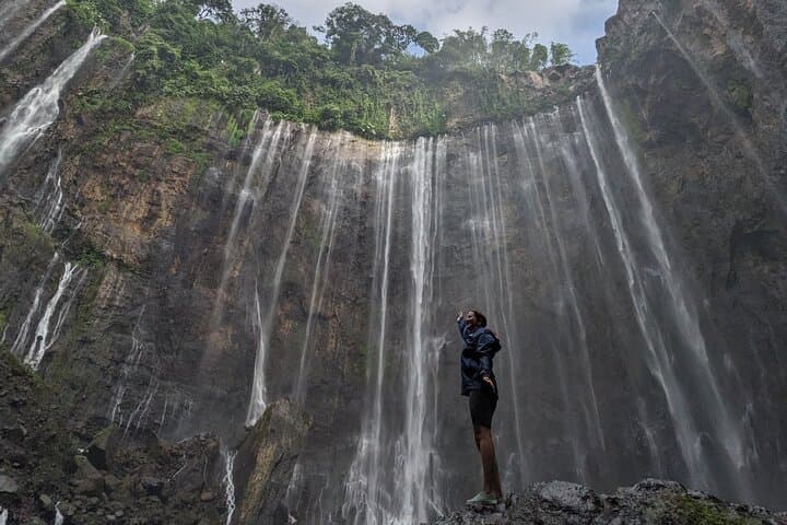 Tumpak Sewu, Bromo & Ijen: 3-Day Waterfall and Volcano Tour from Java to Bali