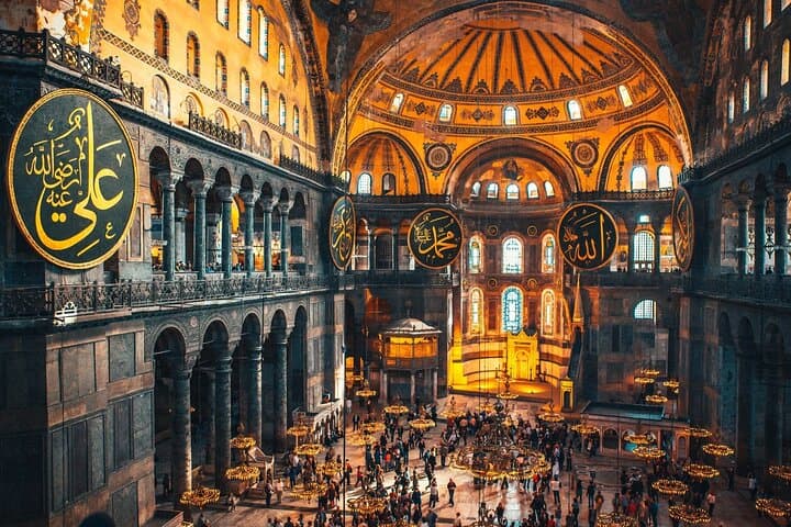 Bosphorus Sunset Cruise and Sultanahmet Walking Tour: Istanbul in One Day photo 4