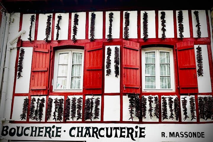 Biarritz Day Tour: Private Drive Through the Most Beautiful Basque Villages & Tastes