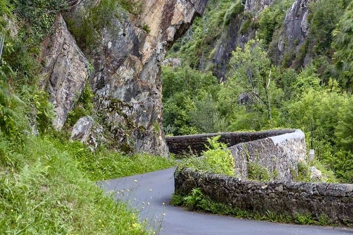 Biarritz Day Tour: Private Drive Through the Most Beautiful Basque Villages & Tastes photo 4