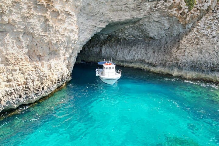 Private Half-Day Boat to Blue Lagoon & Comino: Snorkel, Caves and Coastal Views photo 3