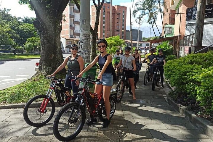 Medellín E-Bike City Tour: Ride to Pueblito Paisa, Park of the Lights & Laureles photo 3