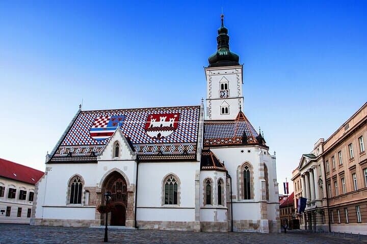 Zagreb Must-See Walking Tour: Cathedral, Dolac Market & Lotrščak Tower