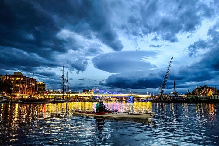 Victoria Harbour Sunset Kayak Tour — Evening Paddle in the Inner Harbour