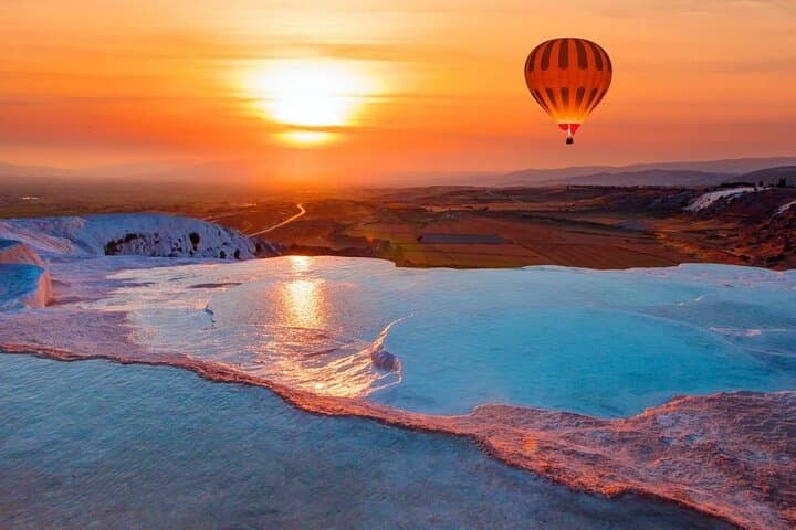 Pamukkale Hot Air Balloon Sunrise Flight with Transfers photo 6