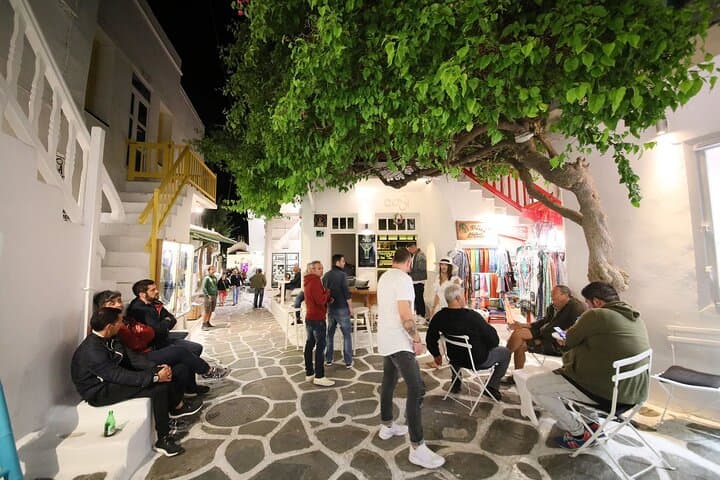 Private Walking Tour: Mykonos Windmills & Whitewashed Streets of Chora photo 3