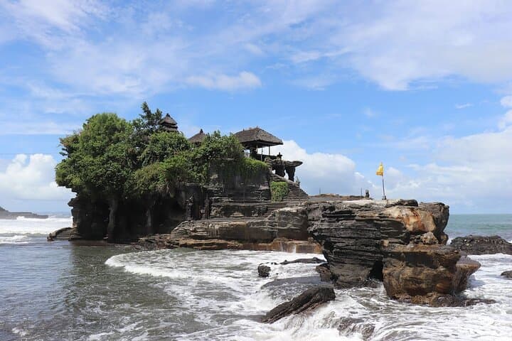 Tanah Lot Sunset Tour: Taman Ayun, Monkey Forest & Tanah Lot (Half Day) photo 3