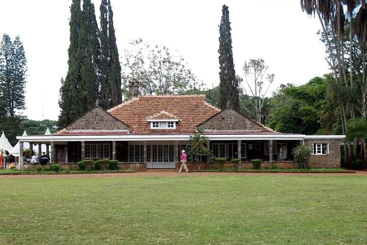 Giraffe Centre & Karen Blixen Museum Day Tour — Nairobi Wildlife and History photo 6