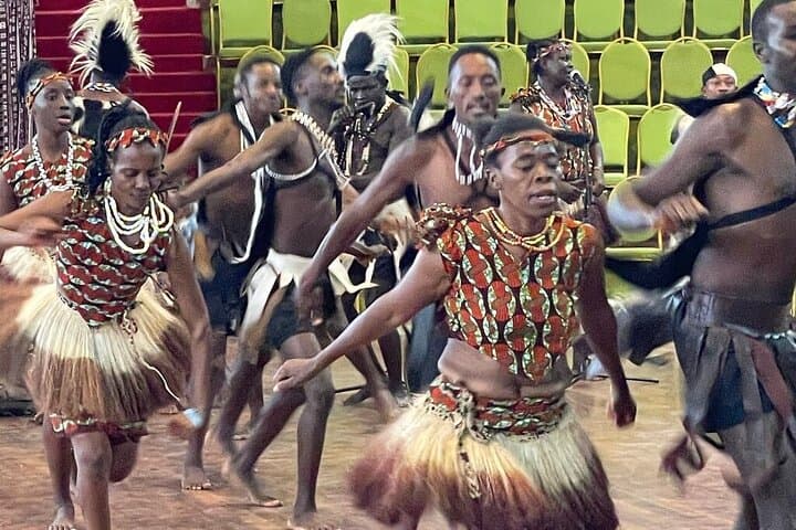 Kibera Walking Tour and Bomas Cultural Dance — Nairobi Day Trip