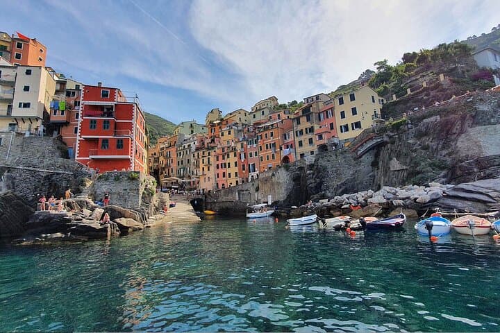 Cinque Terre Boat Cruise and Manarola Vineyard Wine Tasting photo 2