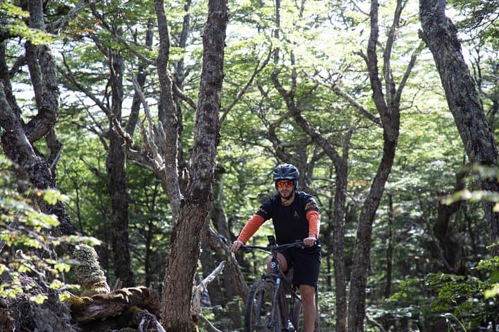 E-Bike Journey to Beban Waterfall and Glacier — Ushuaia Assisted Bike Tour photo 2