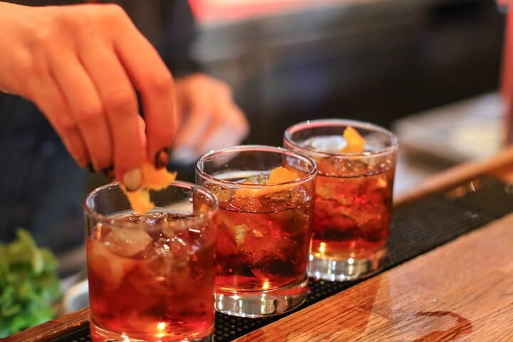 Budapest Ruin Pub Crawl: Fröccs, Shots & Nightlife in the Jewish Quarter photo 5