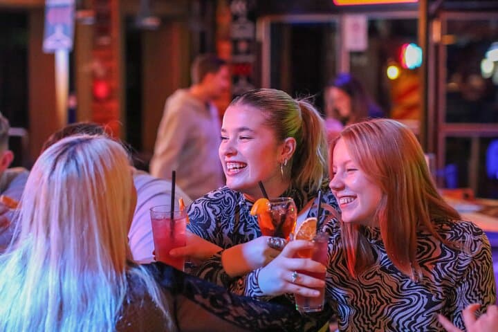 Budapest Ruin Pub Crawl: Fröccs, Shots & Nightlife in the Jewish Quarter