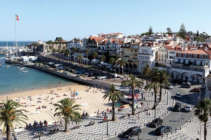 Private Sintra & Cascais Day Tour from Lisbon with Transport photo 2