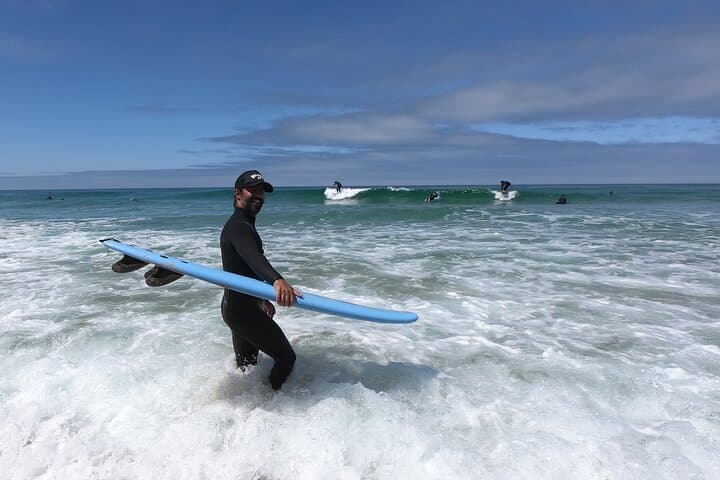 Porto Small-Group Surf Coaching with Photos — 3-Hour Beginner Surf Lesson photo 4