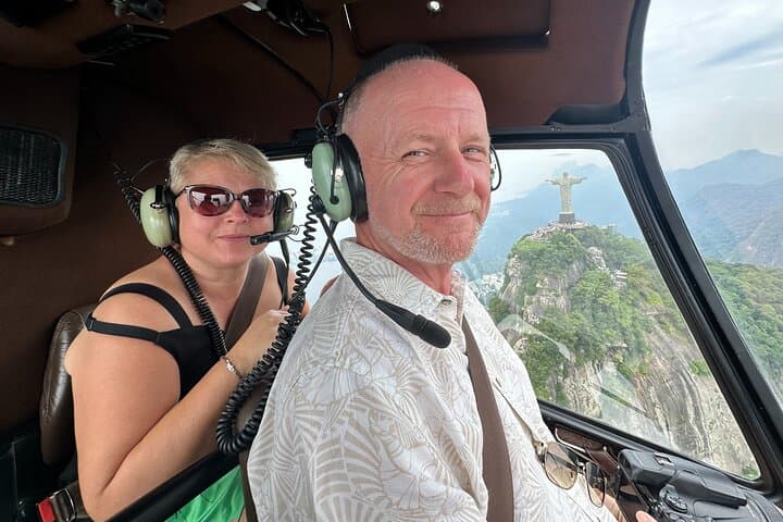 30-Minute Helicopter Tour Over Rio de Janeiro with Comandante Nobre photo 4