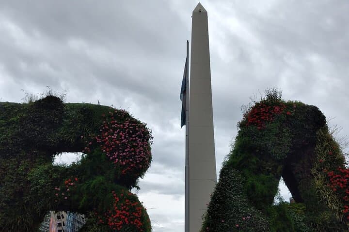 Private Buenos Aires Taxi Tour: San Telmo, Obelisk & La Boca photo 5