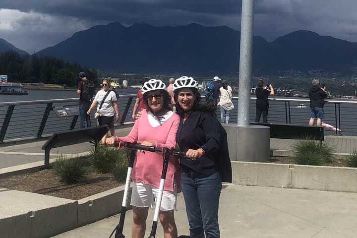 Scoot the Stanley Park Seawall: English Bay to Coal Harbour Self-Guided E‑Scooter Loop photo 3