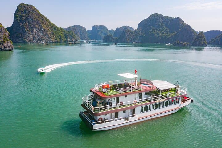 Cat Ba Sunset and Bioluminescent Kayaking in Lan Ha Bay photo 2