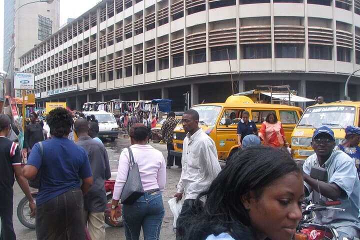 Half-Day Nairobi Walking Tour: Markets, Memorials & Rooftop Views