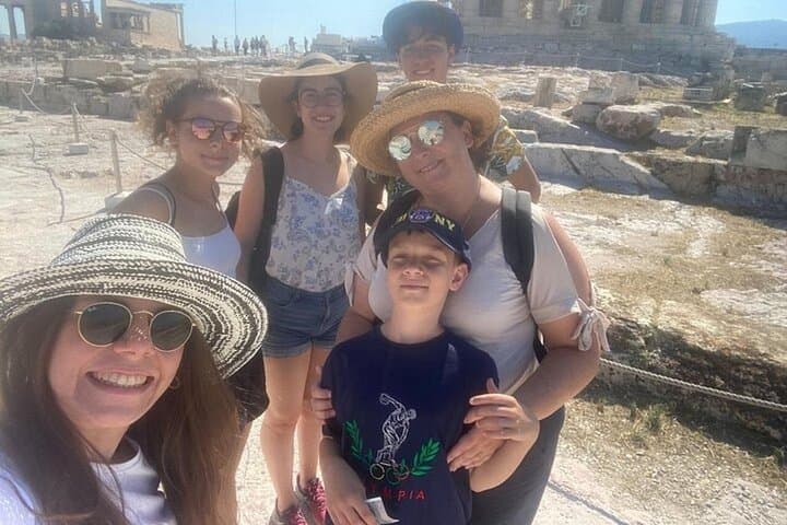 Athens Must-See Attractions: Guided 3-Hour Walking Tour of Plaka & Ancient Agora photo 3