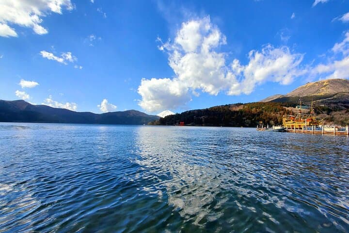 Hakone Full-Day Private Tour from Tokyo — Lake Ashi, Owakudani Ropeway & Gotemba Outlets photo 6