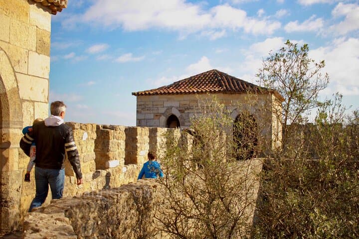 Kid-Friendly Medieval Lisbon Private Tour — Alfama & São Jorge Castle