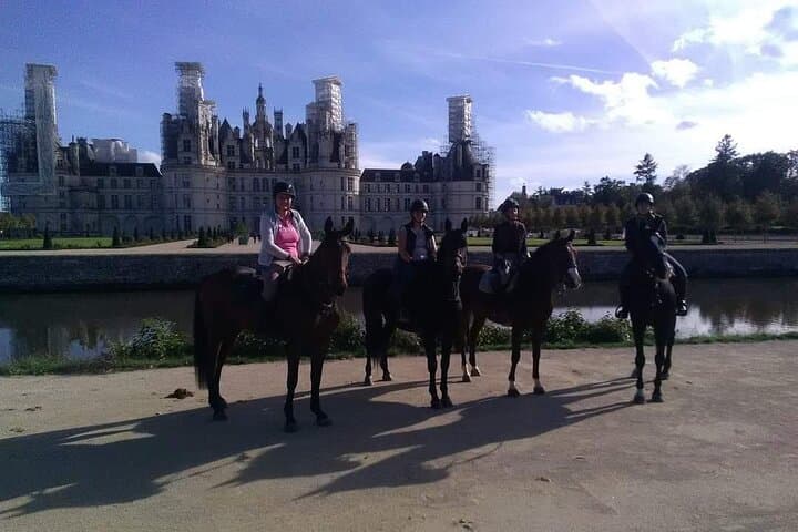Ride Loire Valley Castles Weekend: Chambord to Chenonceau on Horseback photo 3