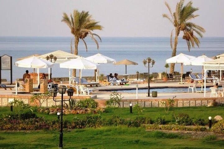 Ain El Sokhna Day Trip from Cairo: Red Sea Beach, Pools & Lunch photo 6