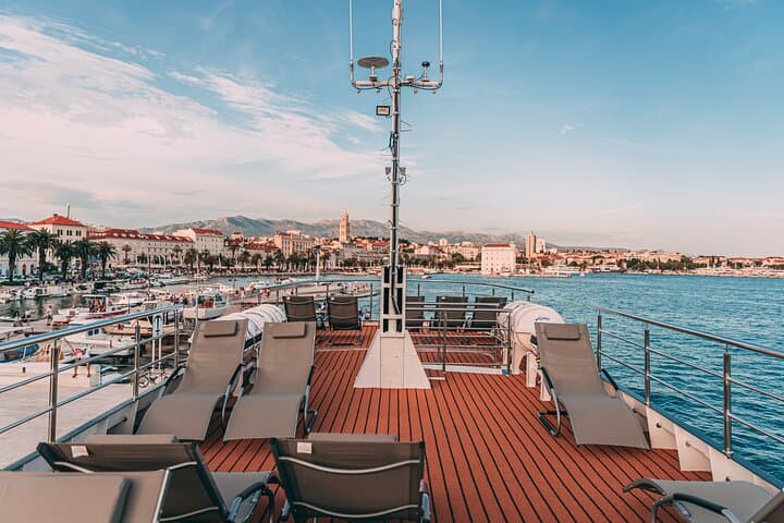 Blue Lagoon & Šolta Day Cruise from Split with Lunch and Unlimited Drinks photo 6