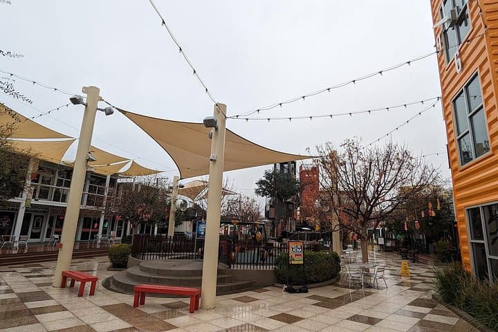 Downtown Las Vegas Scavenger Hunt: Self-Guided Fremont Street Walking Tour photo 2