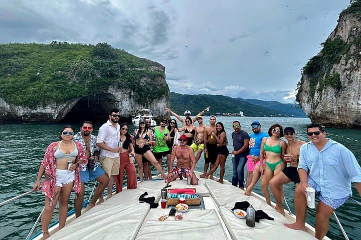 Half-Day Private Yacht to Los Arcos — Puerto Vallarta Bay Cruise photo 1