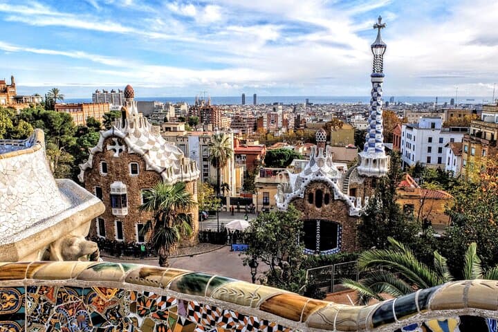 Park Güell Guided Tour: Skip-the-Line & Gaudí Masterpieces in Barcelona