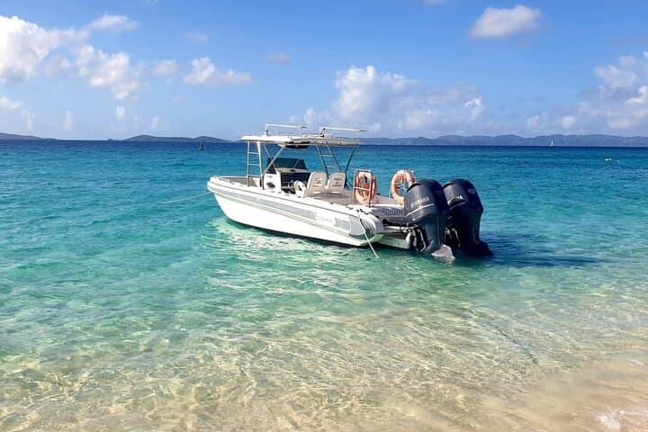 Full-Day Baths & Beyond Boat Charter from Tortola to Norman Island and Virgin Gorda
