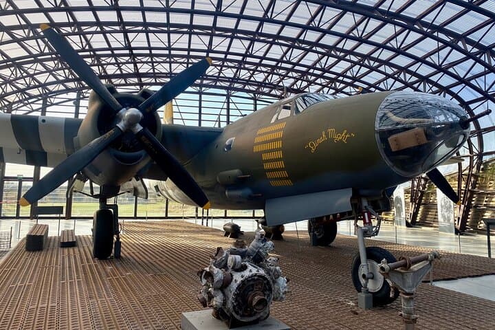 Private D-Day Utah Beach and Mont Saint-Michel Day Trip from Paris