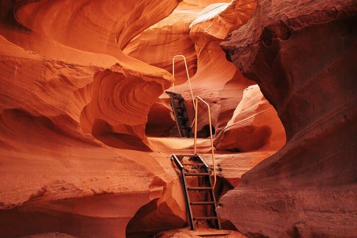 Waterhole Canyon Guided Tour from Page, AZ — Quiet Slot Canyon Experience
