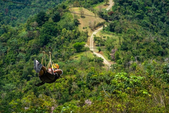 Fly The Beast Zipline at Toro Verde — 1.45 km Single-Run Zipline in Orocovis photo 4