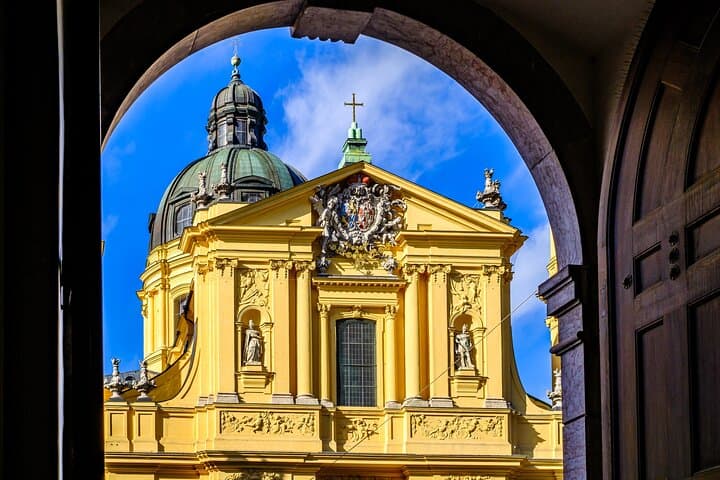 Exploring Munich’s Residenz: Private Palace, Museum & Treasury Tour photo 5