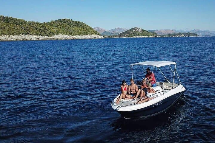 4-Hour Private Dubrovnik Boat Tour to Elaphiti Islands with Drinks photo 2